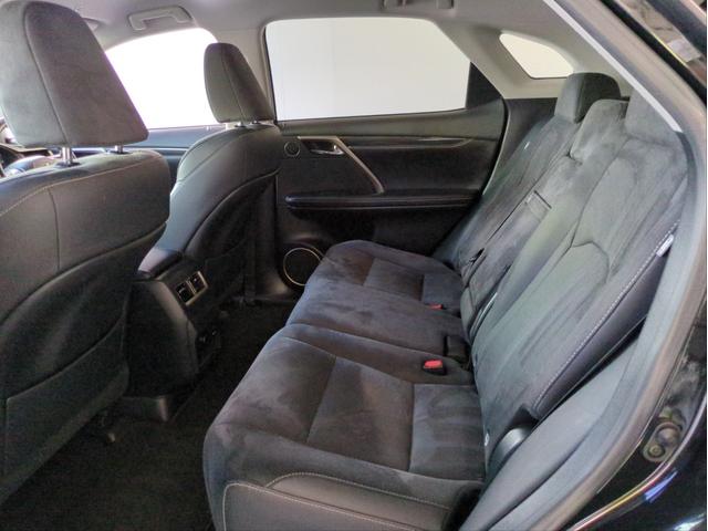 ＲＸ ＲＸ２００ｔ　衝突軽減装置　追従クルコン　純正ナビ　電動リアゲート　ＥＴＣ２．０　レーンアシスト　バック・サイドカメラ　電動シート　ハーフレザーシート　ＬＥＤライト　ターボ　ＢＴオーディオ　ＵＳＢ接続　純正アルミ（10枚目）