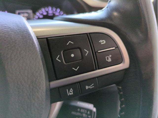 ＲＸ ＲＸ２００ｔ　衝突軽減装置　追従クルコン　純正ナビ　電動リアゲート　ＥＴＣ２．０　レーンアシスト　バック・サイドカメラ　電動シート　ハーフレザーシート　ＬＥＤライト　ターボ　ＢＴオーディオ　ＵＳＢ接続　純正アルミ（30枚目）