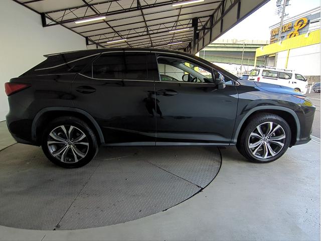 ＲＸ ＲＸ２００ｔ　衝突軽減装置　追従クルコン　純正ナビ　電動リアゲート　ＥＴＣ２．０　レーンアシスト　バック・サイドカメラ　電動シート　ハーフレザーシート　ＬＥＤライト　ターボ　ＢＴオーディオ　ＵＳＢ接続　純正アルミ（45枚目）