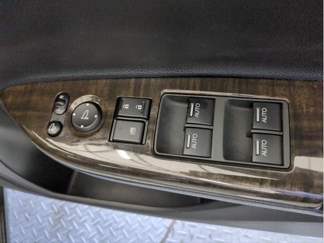 アコードハイブリッド ＬＸ　バックカメラ　ＨＤＤナビ　オ－トクルコン　本革シート　電動シート　シートヒーター　オ－トライト　ＬＥＤライト　純正アルミ　Ａストップ　Ｐスタート　ＥＴＣ２．０　ＣＤ　ＤＶＤ再生　ＢＴ接続　ＵＳＢ接続（37枚目）