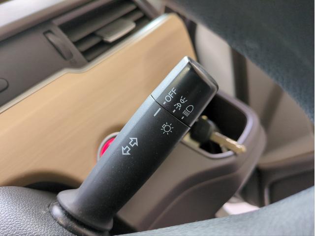フリード Ｇ・ホンダセンシング　後席モニター　衝突軽減装置　両側電動スライド　追従クルコン　レーンアシスト　車線逸脱警報　バックカメラ　ＢＴオーディオ　ＣＤ・ＤＶＤ再生　純正ナビ　６人乗り　ＥＴＣ　アイドリングストップ　Ｐスタート（36枚目）