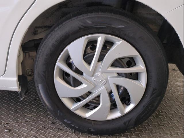 フリード Ｇ・ホンダセンシング　後席モニター　衝突軽減装置　両側電動スライド　追従クルコン　レーンアシスト　車線逸脱警報　バックカメラ　ＢＴオーディオ　ＣＤ・ＤＶＤ再生　純正ナビ　６人乗り　ＥＴＣ　アイドリングストップ　Ｐスタート（47枚目）