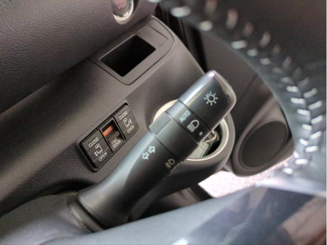 シエンタ G 両側電動スライド Bカメラ SDナビ ETC LEDライト オートライト CD DVD再生 BTオーディオ フルセグTV ステアリモコン スマートキー Aストップ プッシュスタート 電動格納ミラー(33枚目)