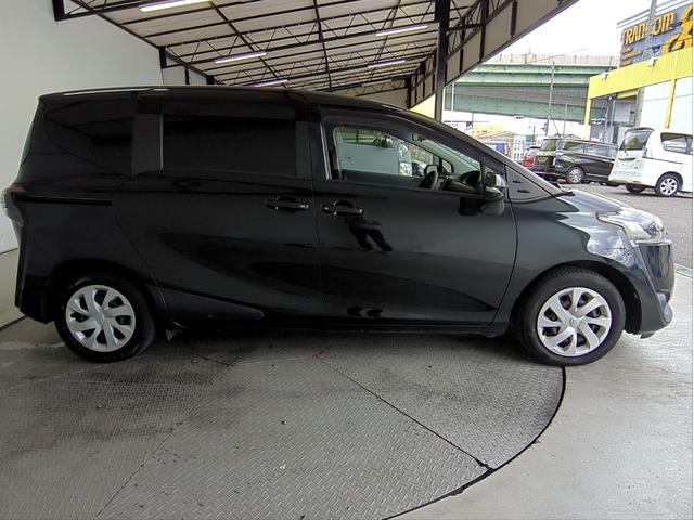 シエンタ G 両側電動スライド Bカメラ SDナビ ETC LEDライト オートライト CD DVD再生 BTオーディオ フルセグTV ステアリモコン スマートキー Aストップ プッシュスタート 電動格納ミラー(40枚目)