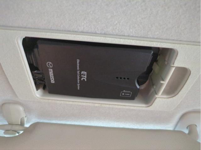 デミオ 13Sツーリング 衝突軽減ブレーキ バックカメラ SDナビ シ-トヒ-タ- ETC 純正アルミ LEDライト オ-トライト CD DVD再生 USB接続 BTオーディオ Pスタート Aストップ スマートキー(17枚目)