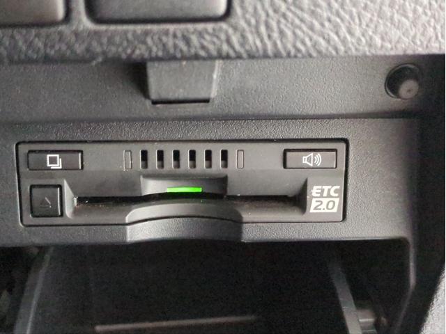 ヴェルファイア ３．５ＺＡ　ゴールデンアイズ　後席モニター　衝突軽減Ｂ　両側電動ＳＤ　電動リアゲート　追従クルコン　障害物センサー　ハーフレザーシート　オットマン　バックカメラ　純正ナビ　ＢＴ・ＵＳＢ接続　７人乗り　ドラレコ　ＥＴＣ２．０（17枚目）