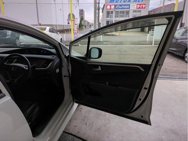 HONDA JADE HYBRID X