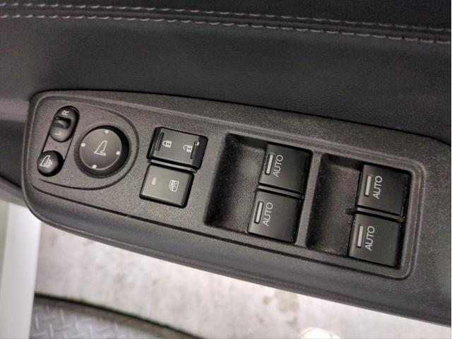 HONDA JADE HYBRID X