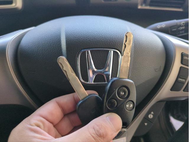 HONDA FREED SPIKE HYBRID JUST SELECTION