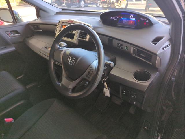 HONDA FREED SPIKE HYBRID JUST SELECTION
