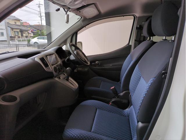 MITSUBISHI DELICA D:3 G