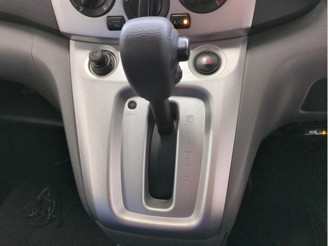 MITSUBISHI DELICA D:3 G