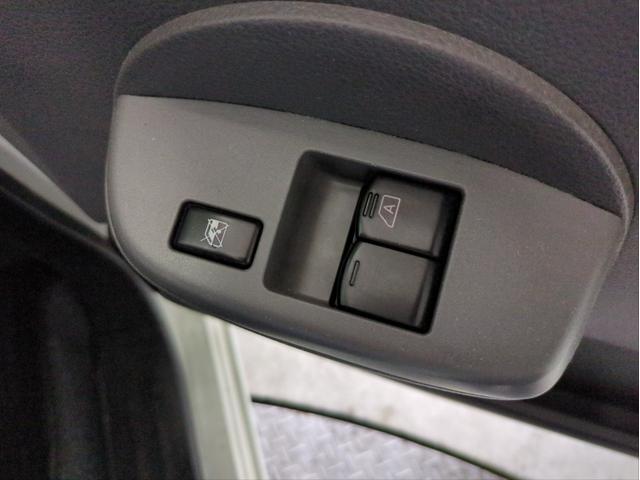 MITSUBISHI DELICA D:3 G