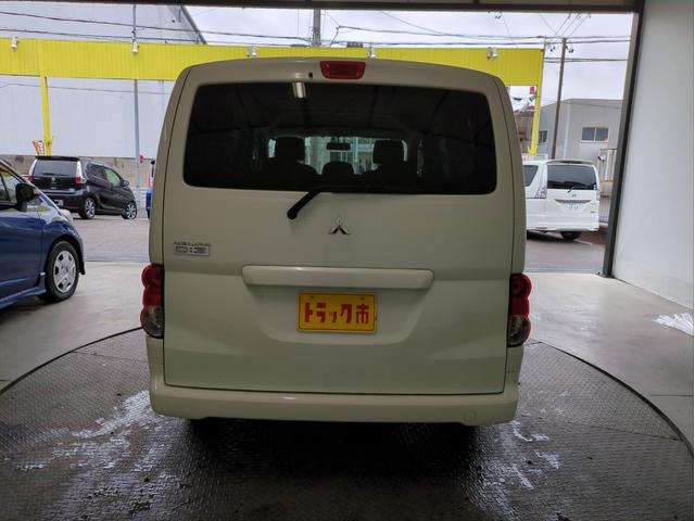 MITSUBISHI DELICA D:3 G