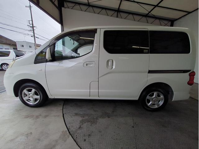 MITSUBISHI DELICA D:3 G