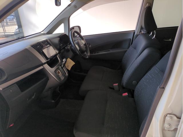 ムーヴ カスタム RS メモリーナビ LEDライト オートライト ターボ BT接続 純正アルミ フルセグTV CD/DVD再生 ベンチシート プッシュスタート Aストップ フロアマット ウインカーミラー フルフラットシート(9枚目)