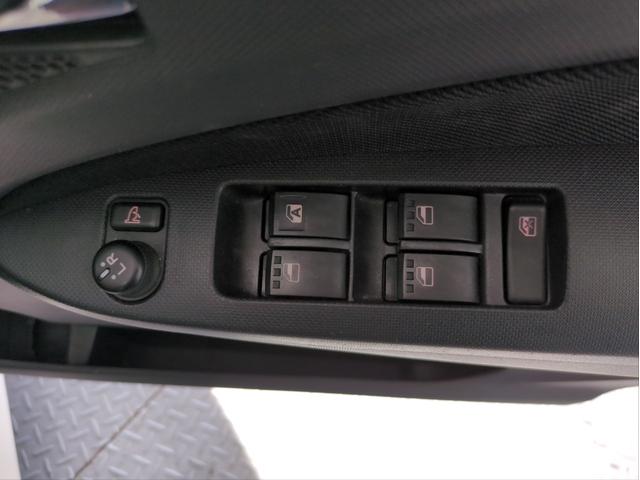 ムーヴ カスタム RS メモリーナビ LEDライト オートライト ターボ BT接続 純正アルミ フルセグTV CD/DVD再生 ベンチシート プッシュスタート Aストップ フロアマット ウインカーミラー フルフラットシート(31枚目)