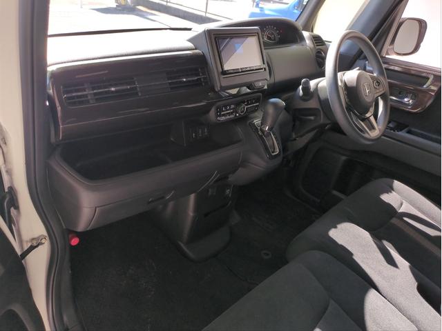 N-BOXカスタム G・Lホンダセンシング 衝突軽減装置 両側電動スライド 社外ナビ 追従クルコン レーンアシスト バックカメラ シートヒーター LEDライト BTオーディオ USB接続 純正アルミ ドラレコ ETC アイドリングストップ(8枚目)