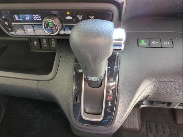 N-BOXカスタム G・Lホンダセンシング 衝突軽減装置 両側電動スライド 社外ナビ 追従クルコン レーンアシスト バックカメラ シートヒーター LEDライト BTオーディオ USB接続 純正アルミ ドラレコ ETC アイドリングストップ(32枚目)