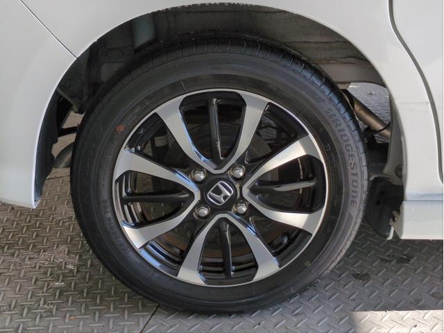 N-BOXカスタム G・Lホンダセンシング 衝突軽減装置 両側電動スライド 社外ナビ 追従クルコン レーンアシスト バックカメラ シートヒーター LEDライト BTオーディオ USB接続 純正アルミ ドラレコ ETC アイドリングストップ(50枚目)