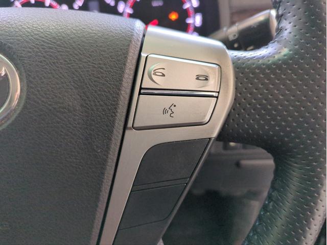 アルファード 240S 両側電動スライド 純正HDDナビ 全周囲カメラ 障害物センサー Wエアコン HIDライト オートライト 純正アルミ BT接続 ステアリモコン バックカメラ CD/DVD再生 フルセグTV オットマン(31枚目)