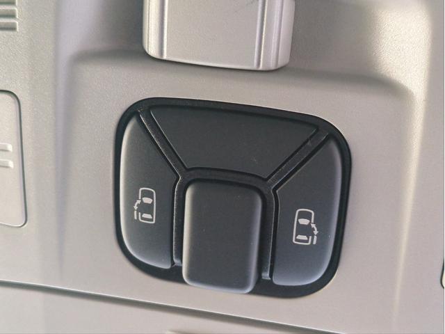 アルファード 240S 両側電動スライド 純正HDDナビ 全周囲カメラ 障害物センサー Wエアコン HIDライト オートライト 純正アルミ BT接続 ステアリモコン バックカメラ CD/DVD再生 フルセグTV オットマン(39枚目)