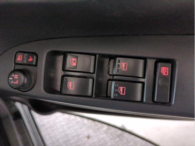 タント Ｘターボ　ＳＡＩＩ　両側電動スライド　衝突軽減ブレーキ　バックカメラ　ＳＤナビ　ＬＥＤライト　オ－トライト　ＥＴＣ　タ－ボ　Ａストップ　Ｐスタート　ステアリモコン　社外アルミ　ＢＴオーディオ　ＣＤ　ＤＶＤ再生　ＵＳＢ接続（33枚目）