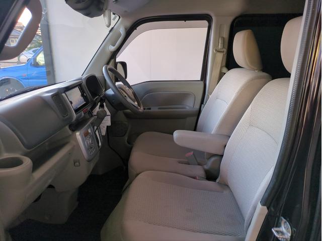 ＮＶ１００クリッパーリオ Ｇ　両側電動スライドドア　衝突軽減ブレーキ　障害物センサー　メモリーナビ　ＨＩＤライト　オートライト　オートＨＢ　ターボ　ＥＴＣ　ＢＴ接続　純正アルミ　フルセグＴＶ　ＣＤ／ＤＶＤ再生　ステアリモコン（9枚目）