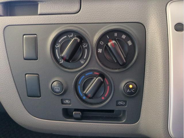 ＮＶ３５０キャラバンバン ロングＤＸターボ　メモリーナビ　ＢＴオーディオ　バックカメラ　ＥＴＣ　キーレス　両側スライドドア　衝突軽減ブレーキ　ドライブレコーダー　ディーゼル車　６人乗り　レンタアップ　ＵＳＢ端子　ベンチシート（29枚目）