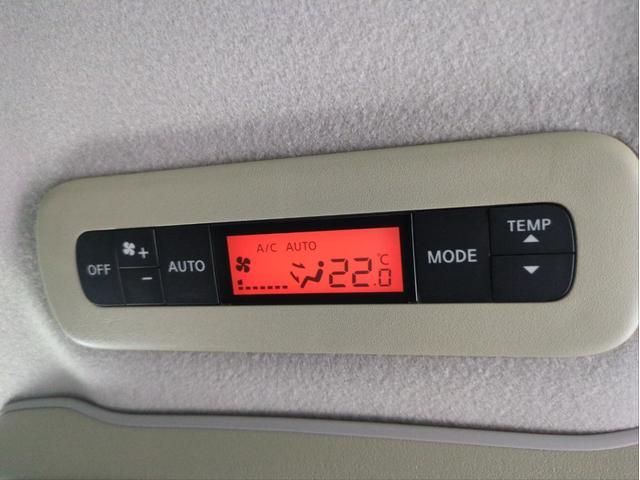 エルグランド 250ハイウェイスター 両側電動スライド バックカメラ SDナビ Wエアコン 後席モニター 純正アルミ HIDライト オートライト ETC ドラレコ スマートキー オットマン CD DVD再生 BT接続 USB接続(33枚目)