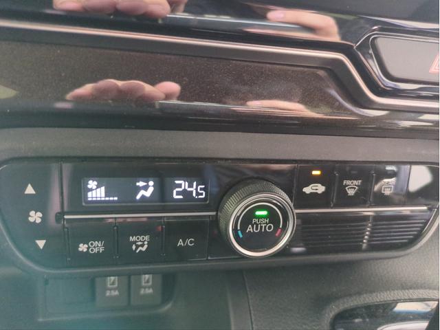 Ｎ－ＢＯＸカスタム Ｇ・Ｌホンダセンシング　両側電動スライドドア　衝突軽減Ｂ　レーンキープ　バックカメラ　ディスプレイオーディオ　ＬＥＤライト　オートライト　オートＨＢ　追従クルコン　ＥＴＣ　ＢＴ接続　ステアリモコン　フロアマット　社外アルミ（30枚目）