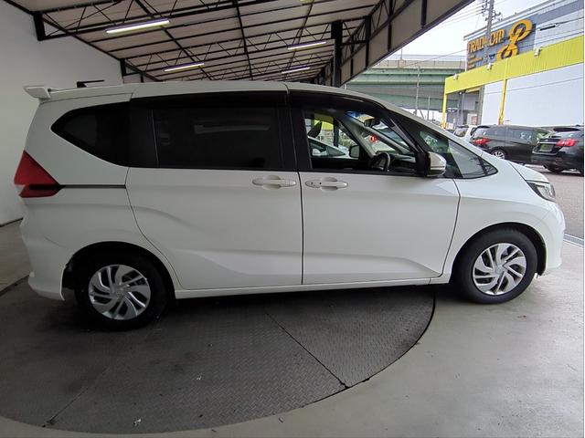 フリード＋ Ｇ・ホンダセンシング　両側電動スライド　衝突軽減ブレーキ　バックカメラ　レーンキープ　追従クルコン　ディスプレイオーディオ　ＥＴＣ　オートライト　スマートキー　ステアリモコン　Ｐスタート　Ａストップ　ＣＤ再生　ＵＳＢ接続（38枚目）