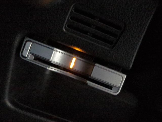 N-BOXスラッシュ G・ターボAパッケージ 衝突軽減ブレーキ バックカメラ オートクルコン メモリーナビ HIDライト オートライト ETC ターボ BT接続 チップアップシート CD/DVD再生 パドルシフト Aストップ ステアリモコン(17枚目)