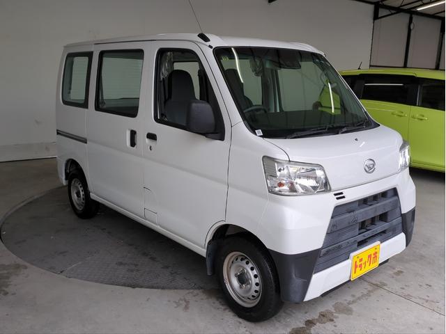 ハイゼットカーゴ スペシャルＳＡＩＩＩ　両側スライド　衝突軽減ブレーキ　アイドリングストップ　オ－トマチックＨＢ　キーレス　ＡＢＳ　ＥＳＣ　エアコンク－ラ－　衝突安全ボディ　パワーウィンドウ　パワーステアリング　フロアマット（17枚目）