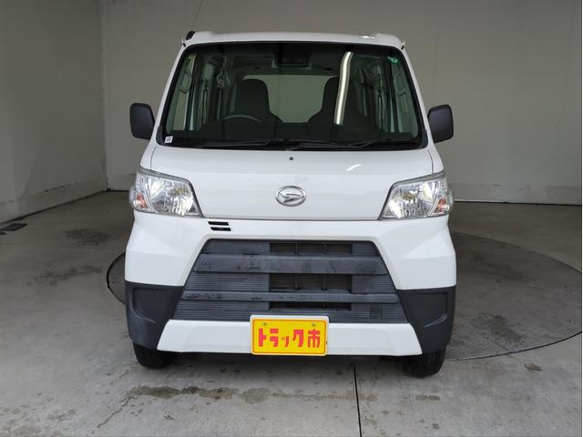 ハイゼットカーゴ スペシャルＳＡＩＩＩ　両側スライド　衝突軽減ブレーキ　アイドリングストップ　オ－トマチックＨＢ　キーレス　ＡＢＳ　ＥＳＣ　エアコンク－ラ－　衝突安全ボディ　パワーウィンドウ　パワーステアリング　フロアマット（31枚目）