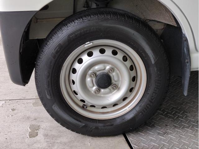 ハイゼットカーゴ スペシャルＳＡＩＩＩ　両側スライド　衝突軽減ブレーキ　アイドリングストップ　オ－トマチックＨＢ　キーレス　ＡＢＳ　ＥＳＣ　エアコンク－ラ－　衝突安全ボディ　パワーウィンドウ　パワーステアリング　フロアマット（39枚目）