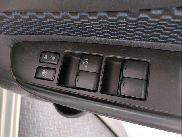 ノート X DIG-S バックカメラ SDナビ ETC ドラレコ フルセグTV CD再生 BT接続 スーパーチャージャー プッシュスタート スマートキー Aストップ 電動格納ミラー 盗難防止システム フロアマット(33枚目)