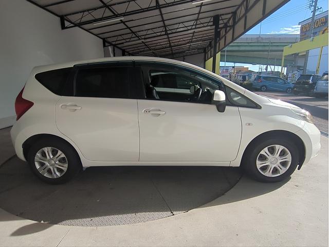 ノート X DIG-S バックカメラ SDナビ ETC ドラレコ フルセグTV CD再生 BT接続 スーパーチャージャー プッシュスタート スマートキー Aストップ 電動格納ミラー 盗難防止システム フロアマット(37枚目)