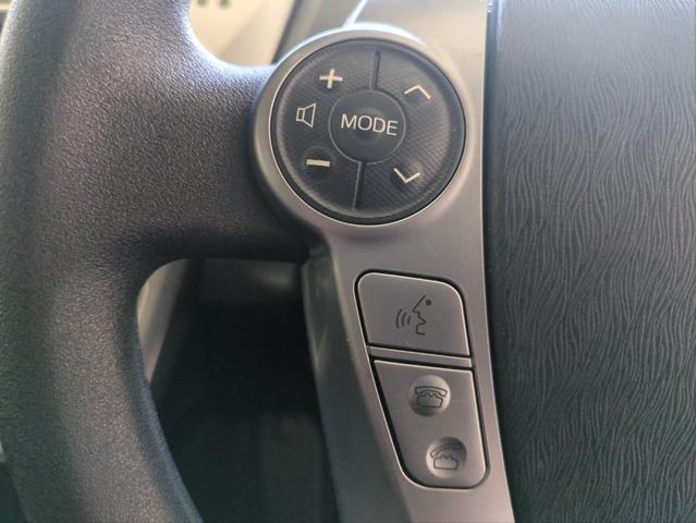 プリウスアルファ S SDナビ オートライト BT接続 ETC 純正アルミ ステアリモコン フルセグTV CD/DVD再生 フロアマット Pスタート スマートキー Aストップ Fフォグランプ(29枚目)