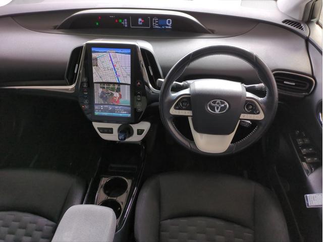 プリウスPHV Sナビパッケージ 衝突軽減装置 追従クルコン 純正ナビ バックカメラ レーンアシスト BTオーディオ USB接続 LEDライト ドラレコ ETC2.0 ワンオーナー車 純正アルミ オートハイビーム Fフォグランプ(12枚目)