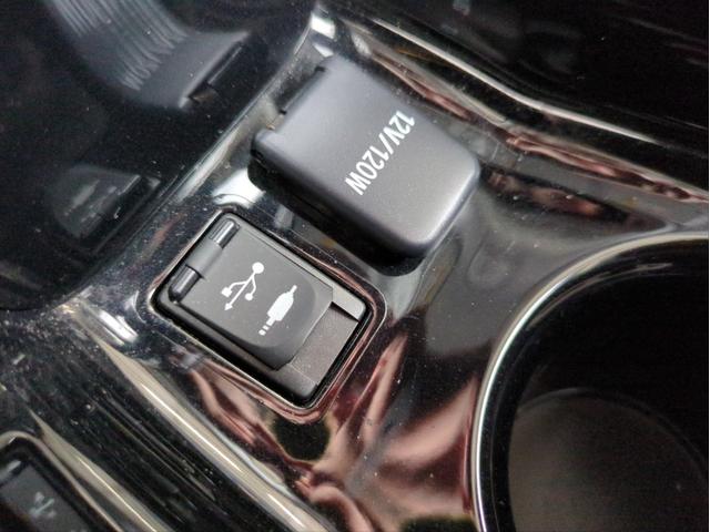 プリウスPHV Sナビパッケージ 衝突軽減装置 追従クルコン 純正ナビ バックカメラ レーンアシスト BTオーディオ USB接続 LEDライト ドラレコ ETC2.0 ワンオーナー車 純正アルミ オートハイビーム Fフォグランプ(36枚目)