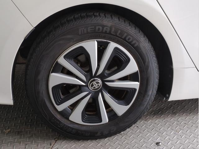プリウスPHV Sナビパッケージ 衝突軽減装置 追従クルコン 純正ナビ バックカメラ レーンアシスト BTオーディオ USB接続 LEDライト ドラレコ ETC2.0 ワンオーナー車 純正アルミ オートハイビーム Fフォグランプ(54枚目)