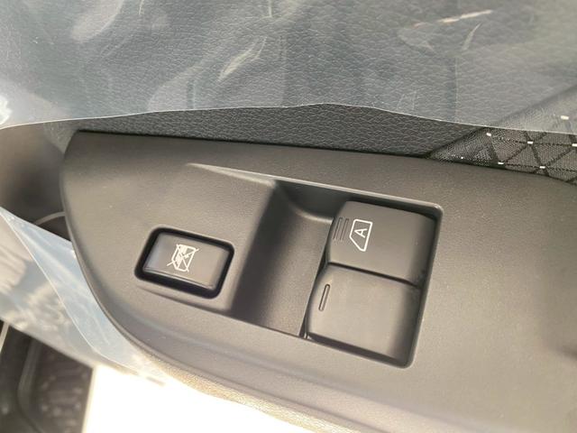 キャラバン ロンググランドプレミアムGX マイチェン後モデル!登録済み未使用車!全方位運転支援システム 全周囲カメラ 障害物センサー リヤクーラー・ヒーター コンフォートフラッシャー 半革シート LEDヘッド/フォグ オートHB 両側スライド(37枚目)