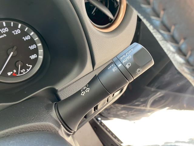 キャラバン ロンググランドプレミアムGX マイチェン後モデル!登録済み未使用車!全方位運転支援システム 全周囲カメラ 障害物センサー リヤクーラー・ヒーター コンフォートフラッシャー 半革シート LEDヘッド/フォグ オートHB 両側スライド(30枚目)