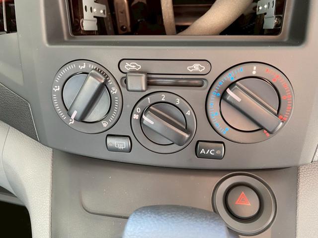 NV200バネットバン GX 登録済み未使用車! スマートキー 衝突軽減ブレーキ オートHB 両側スライド 車線逸脱警報装置 オートライト 横滑り防止装置 障害物センサー アクセル踏み間違い防止装置(27枚目)