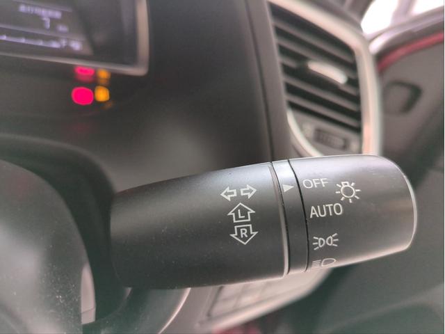 アクセラスポーツ 15S プロアクティブ 衝突軽減B バックカメラ クリアランスソナー レーンキープ BSM 追従クルコン LEDライト オ-トライト SDナビ ETC 純正アルミ BT接続 CD DVD再生 シ-トヒ-タ- パドルシフト(40枚目)