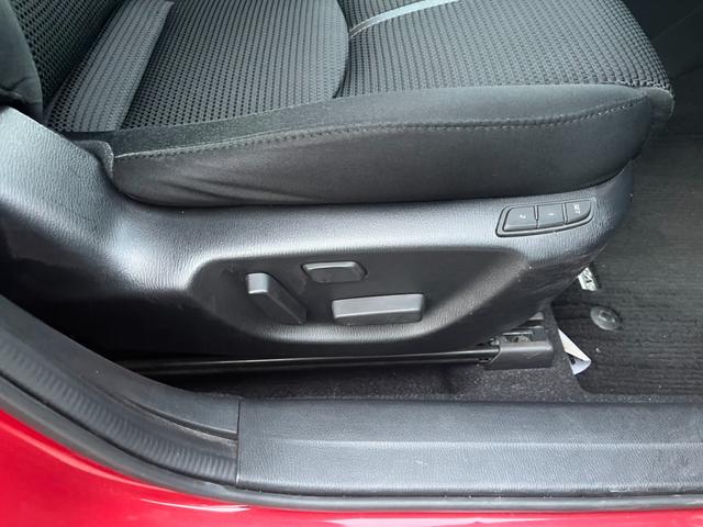 アクセラスポーツ 15S プロアクティブ 衝突軽減B バックカメラ クリアランスソナー レーンキープ BSM 追従クルコン LEDライト オ-トライト SDナビ ETC 純正アルミ BT接続 CD DVD再生 シ-トヒ-タ- パドルシフト(42枚目)