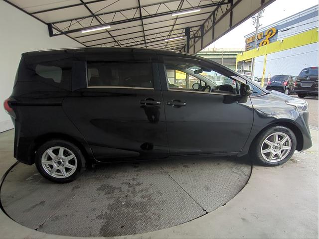 シエンタ ハイブリッドＧ　クエロ　両側電動スライド　衝突軽減ブレーキ　バックカメラ　クリアランスソナー　ＳＤナビ　オートクルコン　ＬＥＤライト　オートライト　ＥＴＣ　社外アルミ　ＢＴオーディオ　ハーフレザー　Ａストップ　Ｐスタート（41枚目）