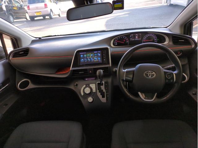 シエンタ Ｇ　両側電動スライド　衝突軽減装置　社外ナビ　車線逸脱警報　バックカメラ　７人乗り　３列シート　ドラレコ　ＥＴＣ　ＣＤ・ＤＶＤ再生　フルセグＴＶ　アイドリングストップ（12枚目）