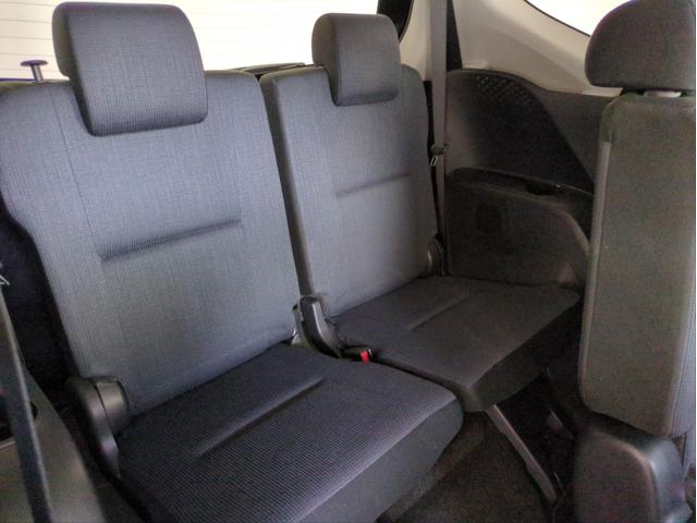 シエンタ Ｇ　両側電動スライド　衝突軽減装置　社外ナビ　車線逸脱警報　バックカメラ　７人乗り　３列シート　ドラレコ　ＥＴＣ　ＣＤ・ＤＶＤ再生　フルセグＴＶ　アイドリングストップ（28枚目）